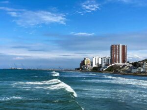 Playa Murcielago Manta Ecuador Hoteles y Hospedaje Manabi