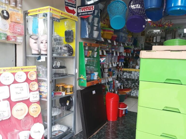 Venta de Articulos de Plastico en Guayaquil Distribuidor de Plasticos Empaques 2 768x573